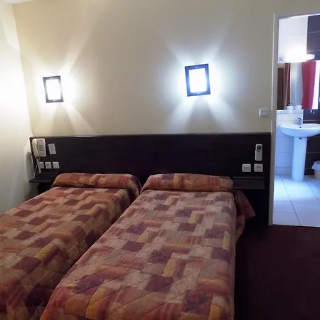 Estival Arriel Entierement Climatise Hotell 3*